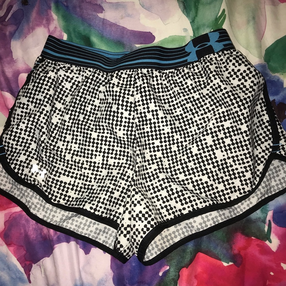 Under armour patterned athletic shorts